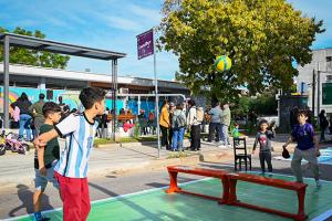 El pasado sábado 24 de mayo se llevó a cabo la inauguración de un nuevo espacio público en Vitoria y Llupes